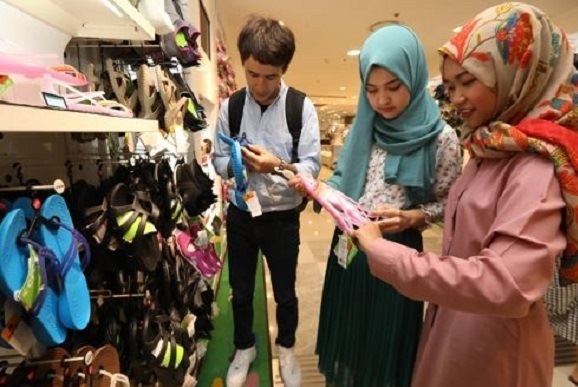 Korean Department Store Sets Up Prayer Room for Muslim Tourists