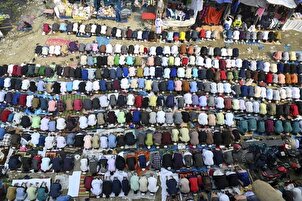 بالصور والفيديو...آلاف المسلمين يصلّون بمناسبة 