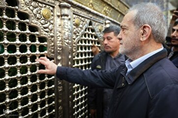 Prezident Quma səfəri zamanı Həzrət Məsumənin (s) hərəmində olub və din xadimləri ilə görüşüb