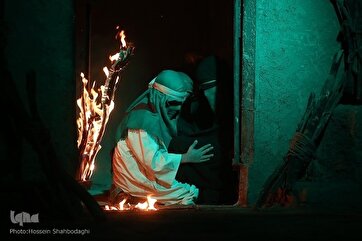 Qumda Bəni-Haşim küçələri əzadarlıq səhnəsi