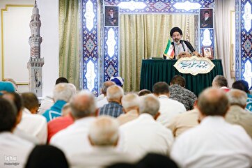 Mədinədə İmam Xomeyninin (r.ə) vəfatının ildönümü mərasimi