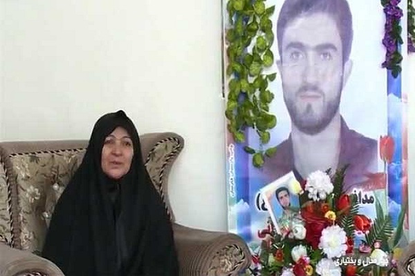 دفاع از حرم را به دانشگاه ترجیح داد دفاع از حرم را به دانشگاه ترجیح داد