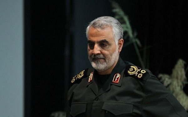 کتاب گویای حاج قاسم منتشر شد