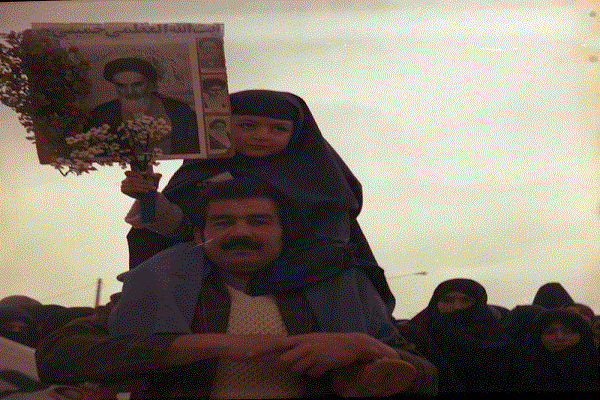 گفتوگوی ایکنا با یک عکاس انقلابی، برخواسته از دل مردم گفتوگوی ایکنا با یک عکاس انقلابی، برخواسته از دل مردم