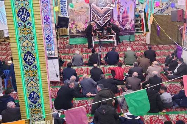 کرسی تلاوت رضوی در حسینیه اعظم شهرکرد