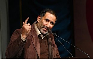 شعر قرآنی «علیرضا قزوه» برای بازدیدکنندگان نمایشگاه قرآن