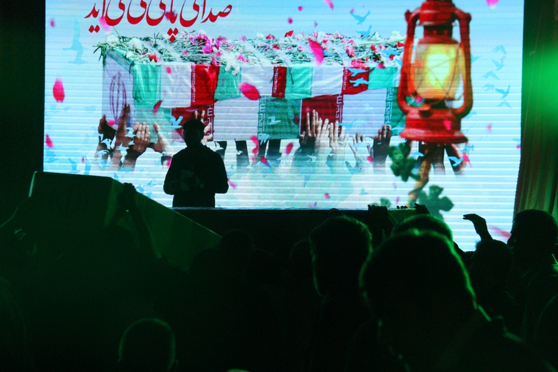 وداع مردم شهرکرد با شهدای گمنام به روایت تصویر