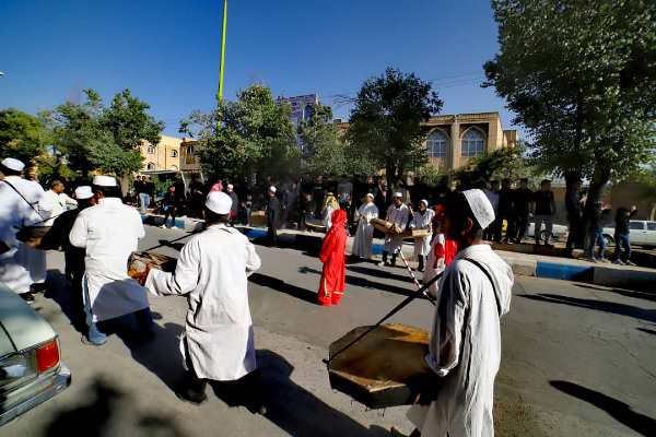 کاروان نمادین دشت کربلا در فرخشهر
