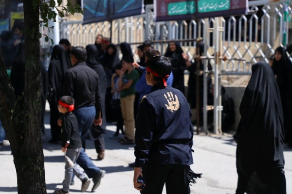 نماز ظهر عاشورا در چهارمحال و بختیاری اقامه شد