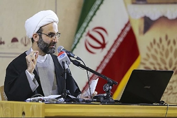 منتظر امام زمان(عج) اولویتشناس است منتظر امام زمان(عج) اولویتشناس است