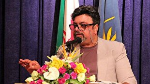 خالصی «در گذرگاه تنگ تنهایی» از نابغه مسلمان ایرانی می‌گوید