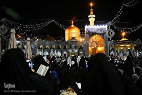 عکس | احیای شب نوزدهم ماه رمضان در حرم رضوی