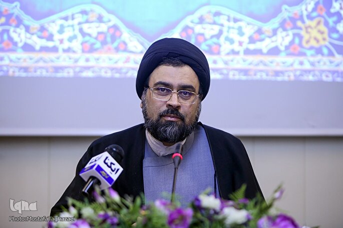 عشق‌ورزی؛ محور صفات محبوب خدا