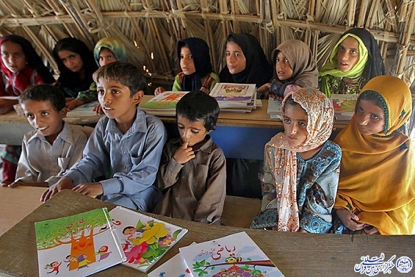 خدمت جهادی از جنس زمینه‌سازی برای تحصیل دانش‌آموزان