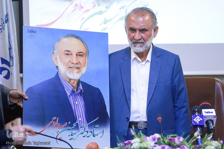 تظاهر به روزه‌داری جزء شعائر الهی است