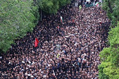 فیلم | بدرقه با شکوه شهدای خدمت در تبریز