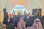 حماسه‌سرایی بانوان اردوزبان در حرم رضوی+ عکس