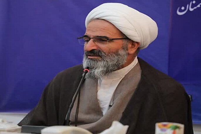 بصیرت‌افزایی راهکار مقابله با عرفان‌های کاذب است