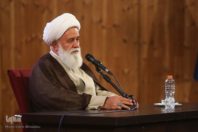 وزیر امور خارجه ایران همانند اجدادش با شجاعت در میدان حاضر شود