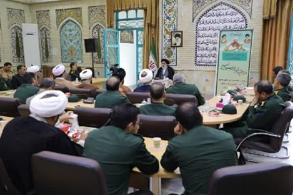 دیدار فرماندهای سپاه با نماینده ولی فقیه در چهارمحال و بختیاری دیدار فرماندهای سپاه با نماینده ولی فقیه در چهارمحال و بختیاری