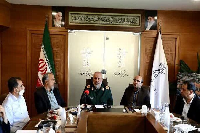 وحدت و همدلی رمز پیروزی در جنگ ترکیبی است