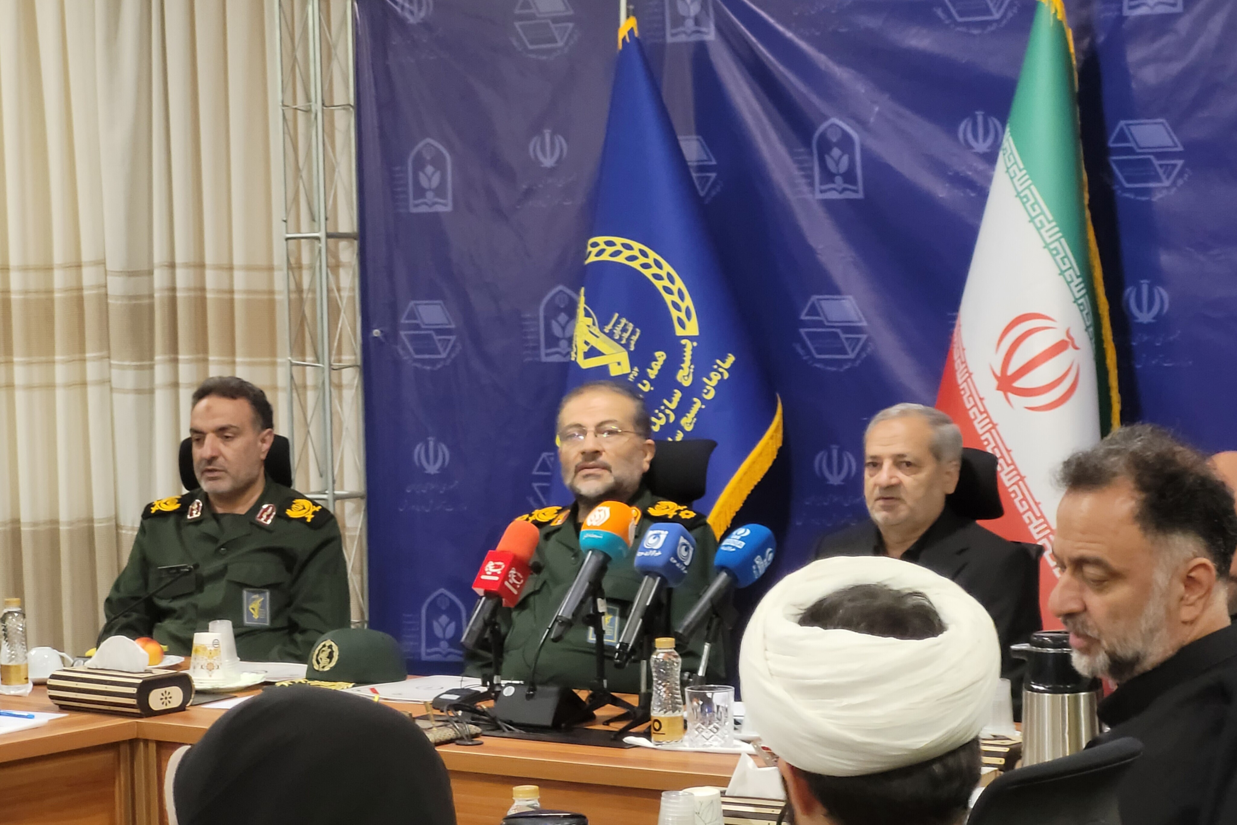 ورود گروه‌های جهادی به جمع‌آوری مدارس سنگی و احداث مدارس ایمن