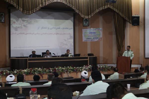 معاون قضایی، اجتماعی و پیشگیری از وقوع جرم دادگستری چهارمحال‌و‌بختیاری در جلسه‌ افزایش دانش قضایی و اجتماعی