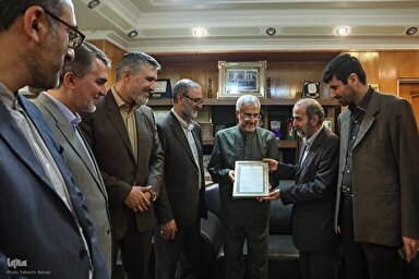 فیلم | بی‌هدف زنده هستم اگر مشغول قرآن نباشم