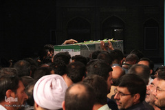 وداع مردم شهرکرد با پیکر شهید قربانعلی امیدی