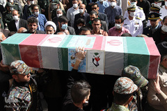 تشییع پیکر شهید سانحه کنارک در شهرکرد