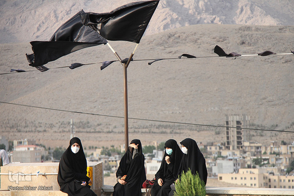 اهتزاز پرچم حسینی در شهرکرد