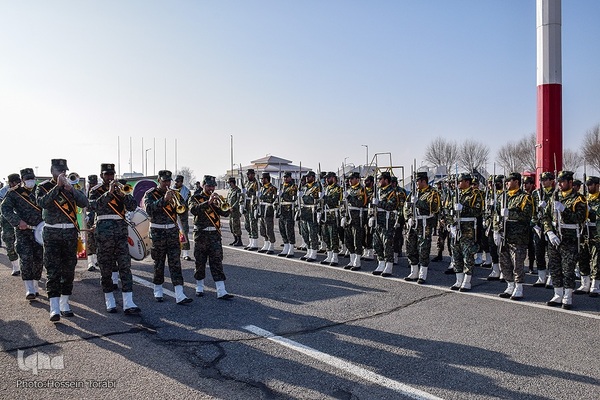 تشیع پیکر پنج شهید گمنام دوران دفاع مقدس