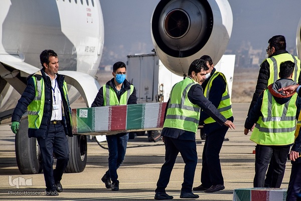 تشیع پیکر پنج شهید گمنام دوران دفاع مقدس