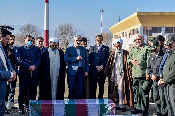 تشیع پیکر پنج شهید گمنام دوران دفاع مقدس