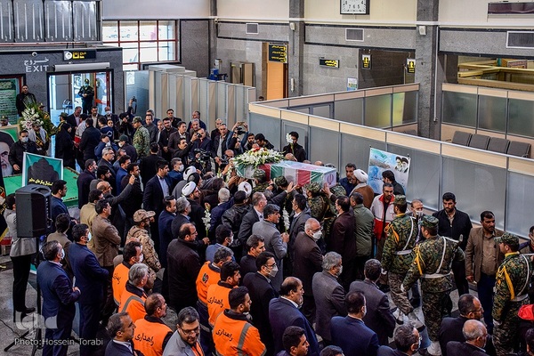 تشیع پیکر پنج شهید گمنام دوران دفاع مقدس