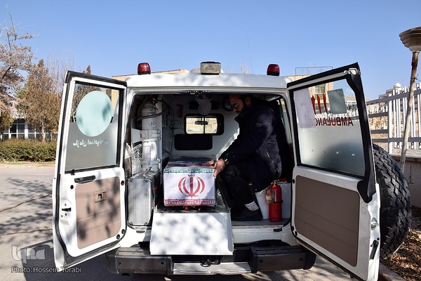 تشیع پیکر پنج شهید گمنام دوران دفاع مقدس