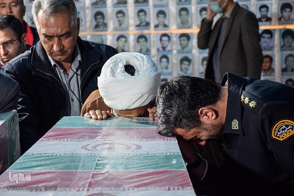 تشیع پیکر پنج شهید گمنام دوران دفاع مقدس