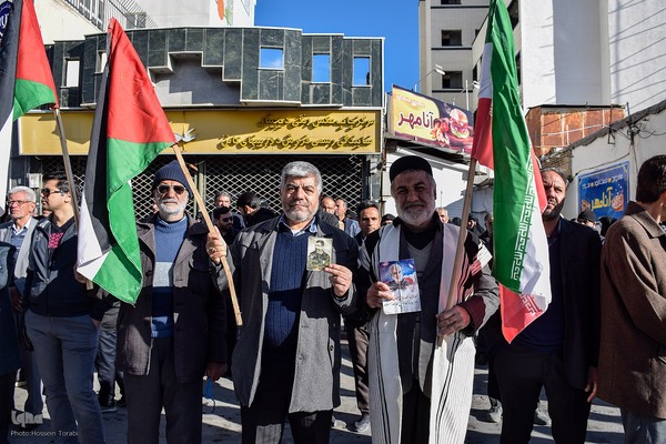 تشییع باشکوه ۸ شهید گمنام در شهرکرد