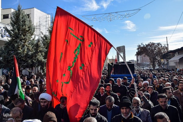 تشییع باشکوه ۸ شهید گمنام در شهرکرد