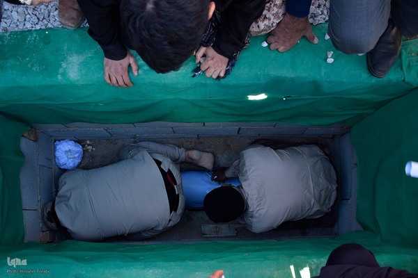 تشییع باشکوه ۸ شهید گمنام در شهرکرد