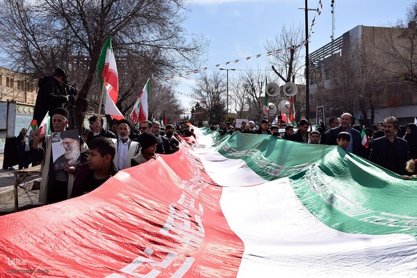 راهپیمایی بزرگ و با صلابت مردم شهرکرد در ۲۲ بهمن