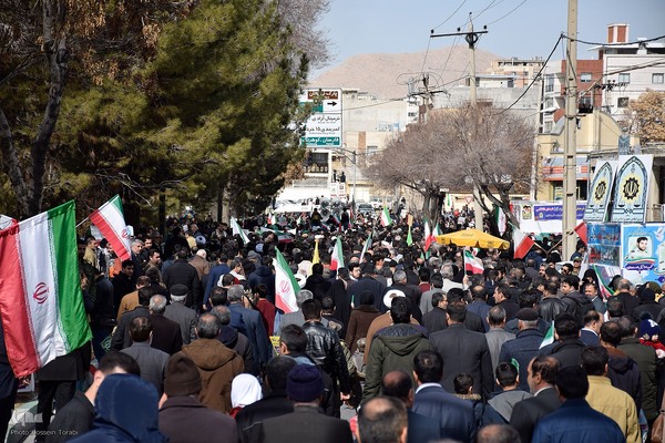 راهپیمایی بزرگ و با صلابت مردم شهرکرد در ۲۲ بهمن