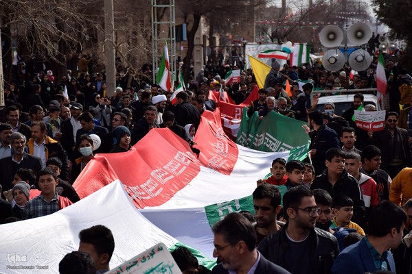 راهپیمایی بزرگ و با صلابت مردم شهرکرد در ۲۲ بهمن