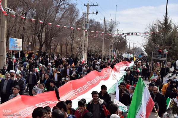 راهپیمایی بزرگ و با صلابت مردم شهرکرد در ۲۲ بهمن