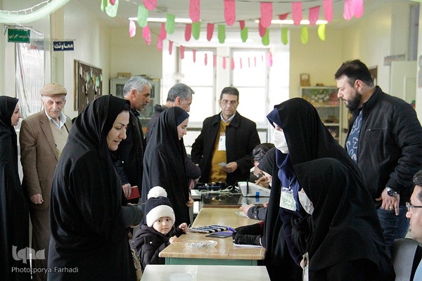 حضور بی نظیر مردم چهارمحال و بختیاری پای صندوق‌های رای