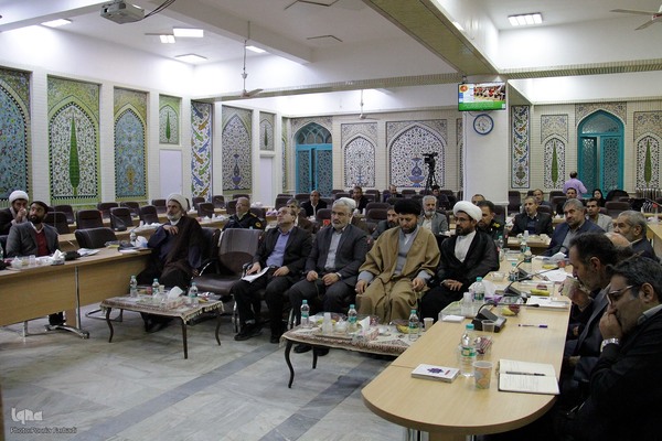 جلسه شورای فرهنگ عمومی چهارمحال‌وبختیاری با موضوع فعالیت‌های قرآنی