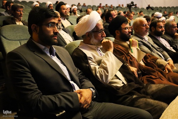 گزارش تصویری آیین تکریم و معارفه نماینده ولی فقیه در چهارمحال و بختیاری‎