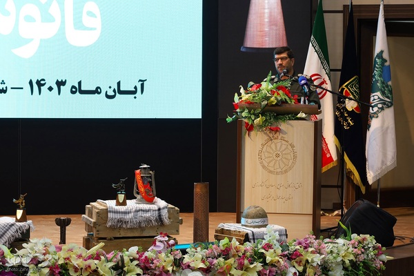 اختتامیه هشتمین دوره جشنواره ملی تولیدات هنری فانوس به میزبانی چهارمحال‌وبختیاری