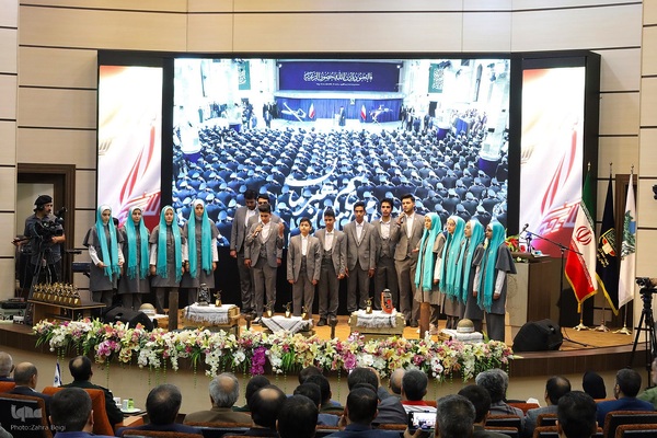 اختتامیه هشتمین دوره جشنواره ملی تولیدات هنری فانوس به میزبانی چهارمحال‌وبختیاری