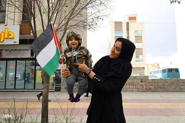 راهپیمایی 13 آبان در شهرکرد